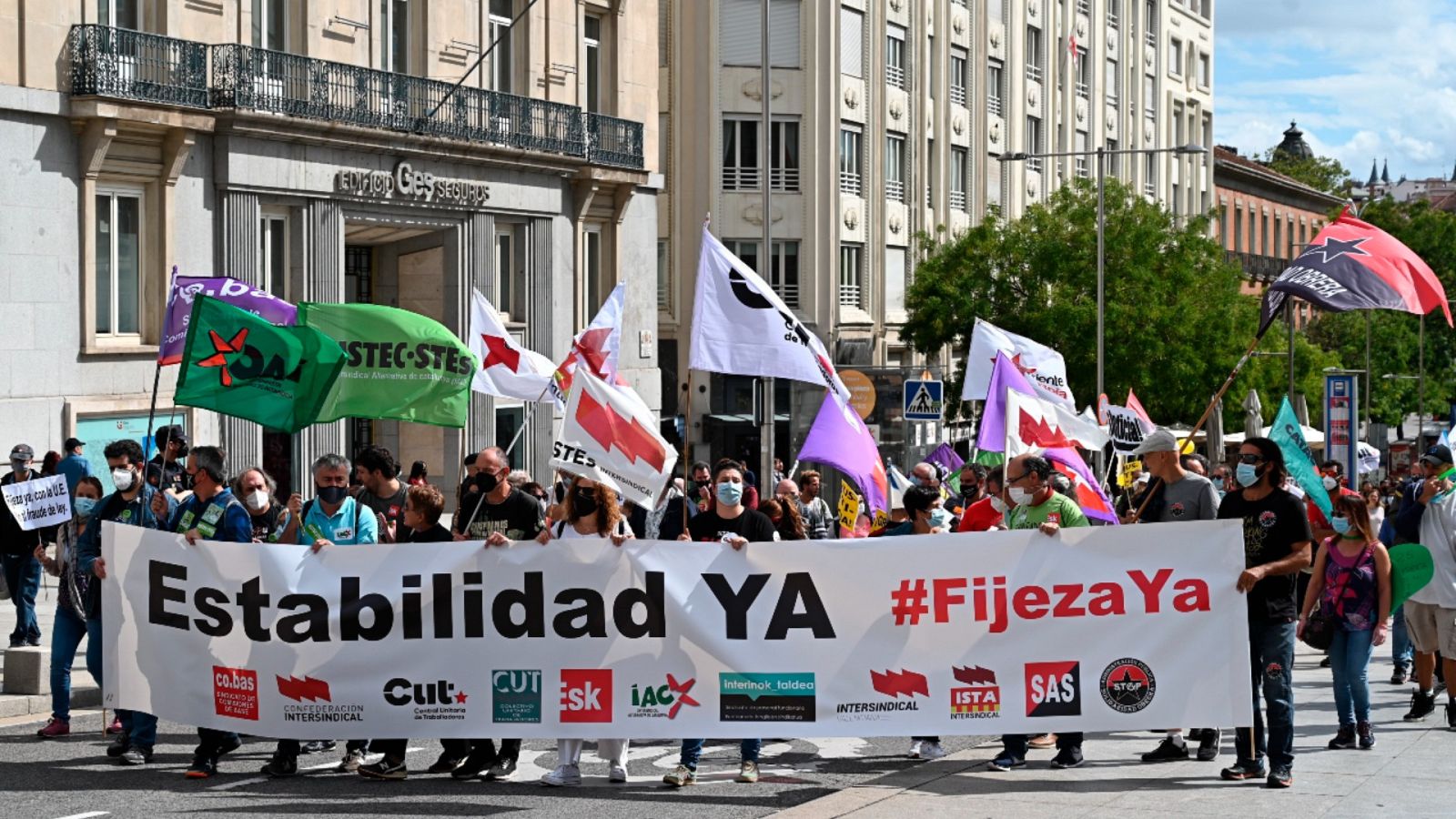 Interinos del sector público se manifiestan en Madrid para pedir estabilidad laboral- RTVE.es | Ver
