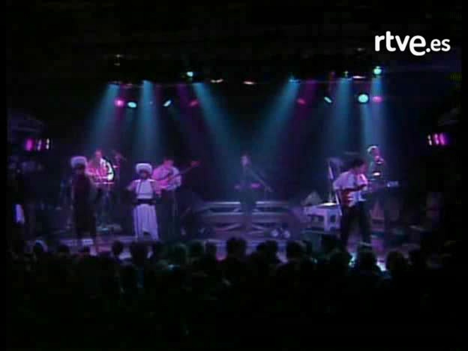 Bola de cristal - Acordes en espiral: Objetivo Birmania 'Baila para mí' | Ver