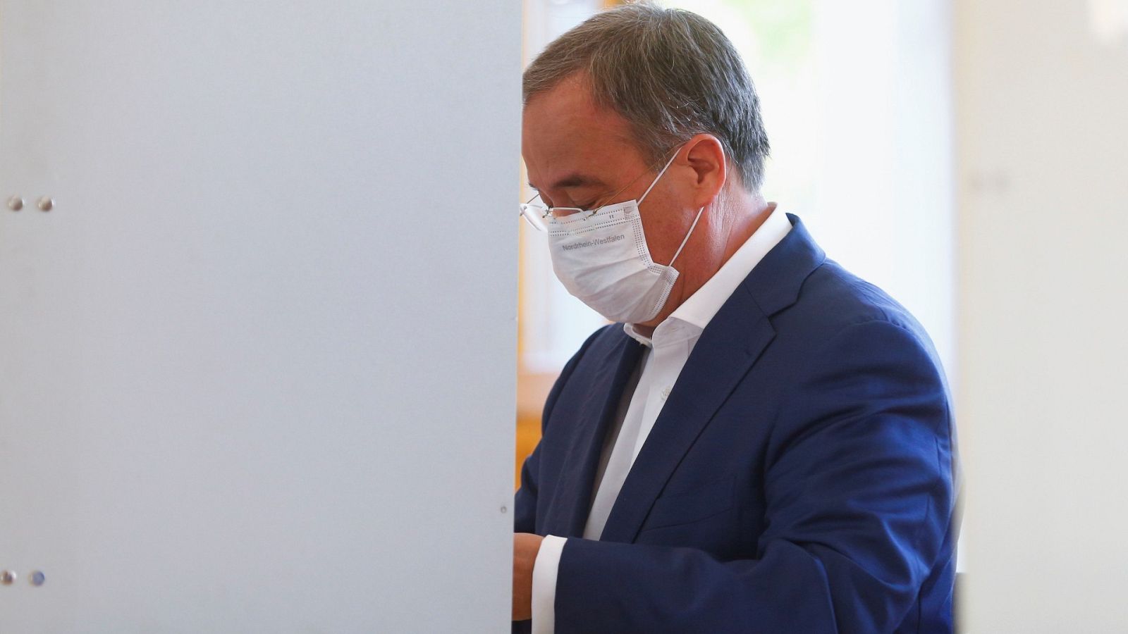 Elecciones en Alemania| Vota el candidato de la CDU, Armin Laschet, en Aquisgrán - Informativo 24h | Ver