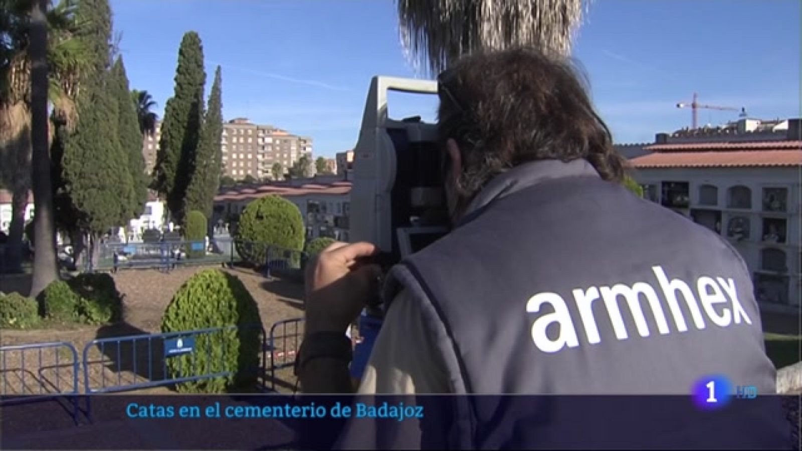 Catas para localizar las fosas comunes - 27/09/2021