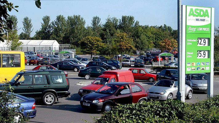 La tarde en 24h - Los militares británicos repartirán combustible en un intento por paliar la situación de desabastecimiento