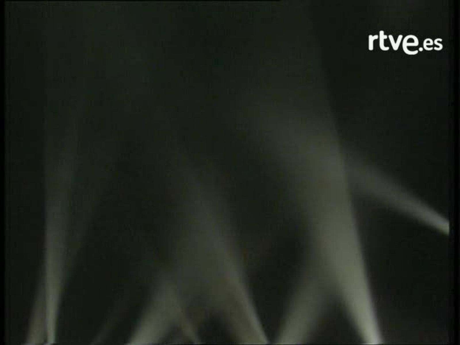 Bola de cristal - La cuarta parte: Las entrevistas del patito 'Luis Cobos' | Ver