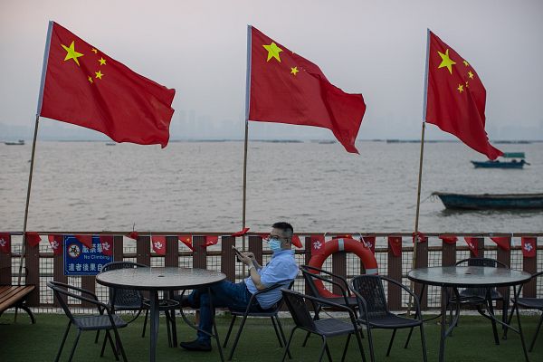 Telediario 1 - Los constantes cortes de luz paralizan gran parte de la industria china