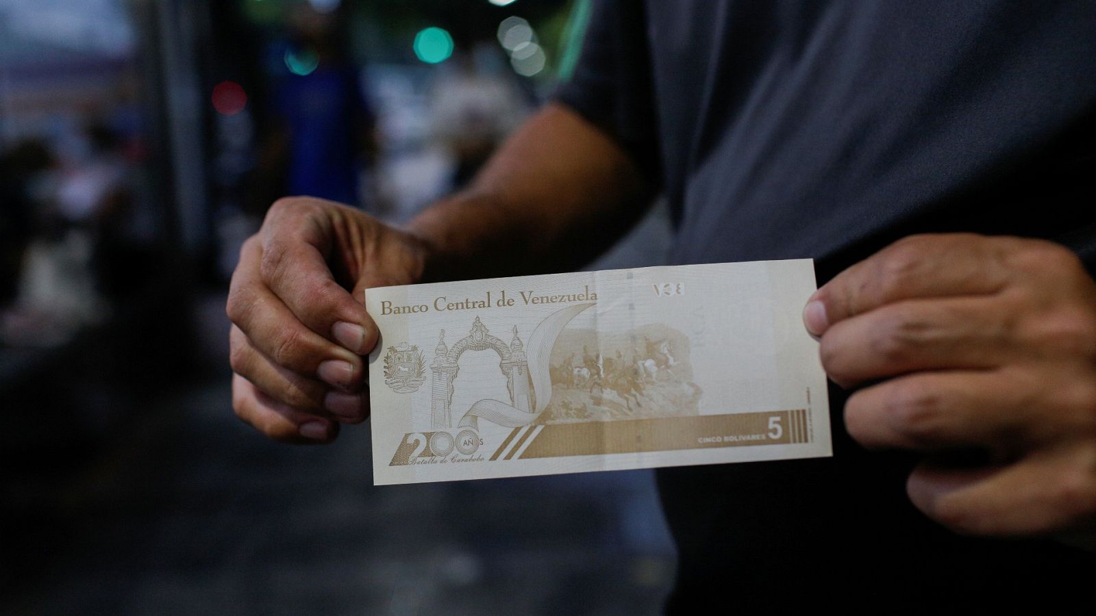 Venezuela estrena nueva divisa, el bolívar digital | Ver