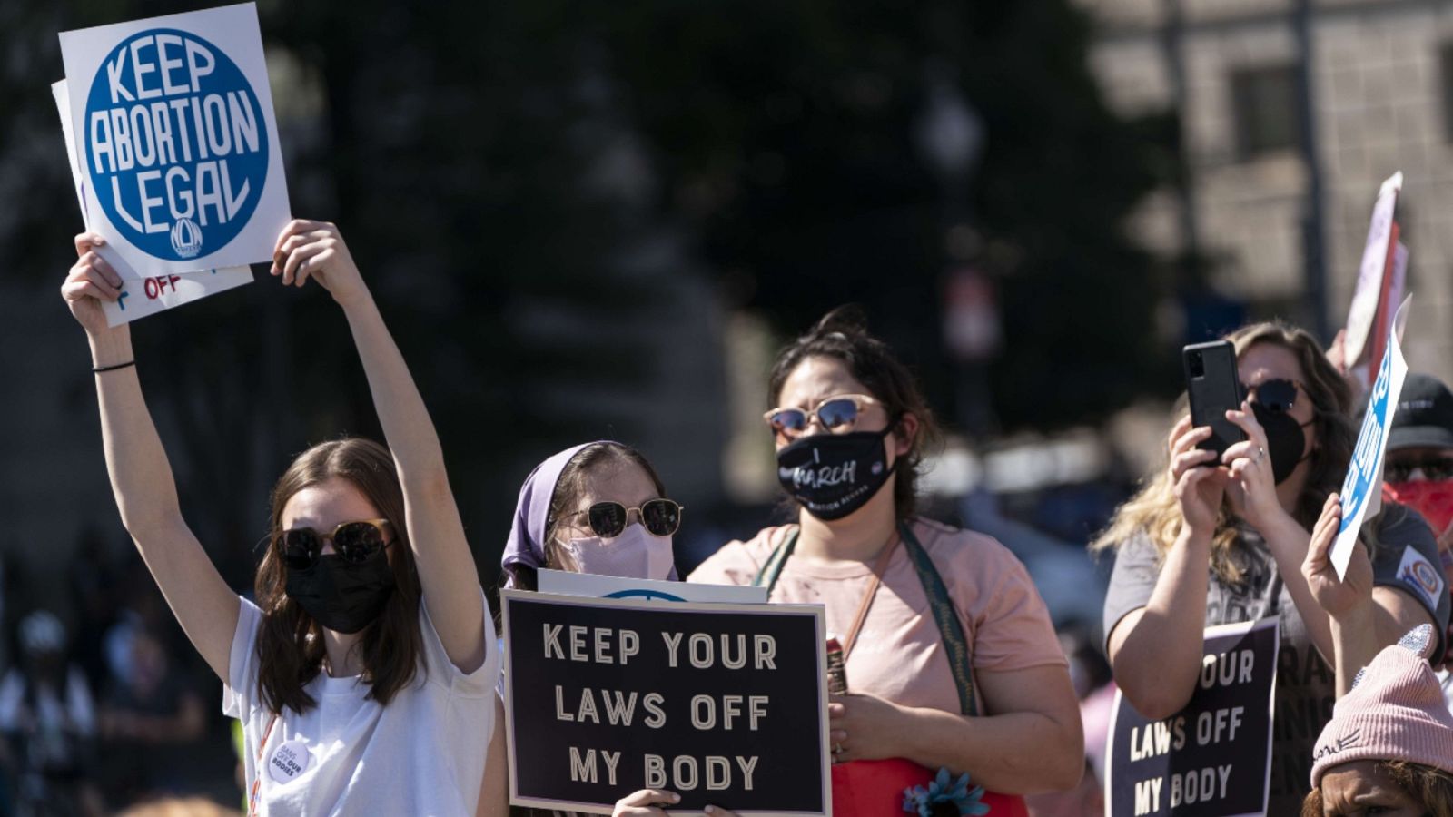 Miles de mujeres marchan en Estados Unidos en defensa del derecho al aborto- RTVE.es | Ver