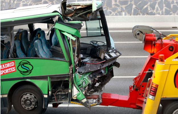  - Un muerto y 19 heridos en la A-6