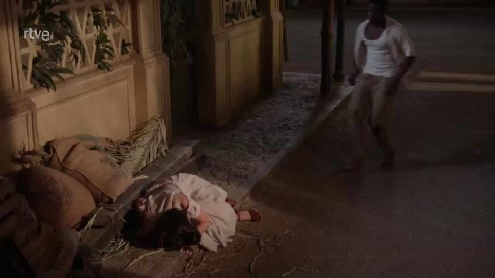 Dos Vidas: Los matones atacan a Carmen - Dos vidas | Ver