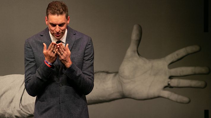 Telediario 2 - Aplauso unánime a Pau Gasol en su retirada