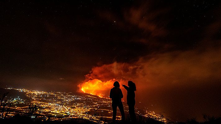 Telediario Matinal - El volcán de La Palma tiene una nueva fisura que no emana lava pero sí gases
