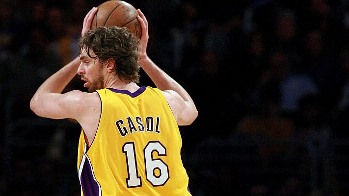 Telediario 1 - Pau Gasol recibe un aplauso unánime del deporte