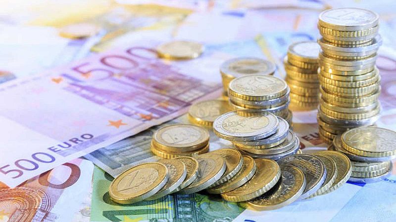 Montero confirma que los Presupuestos incluyen un impuesto de sociedades mínimo del 15 %