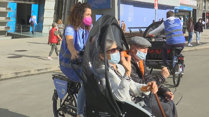 Telexornal - Galicia - Sacar a pasear en triciclo ás persoas maiores