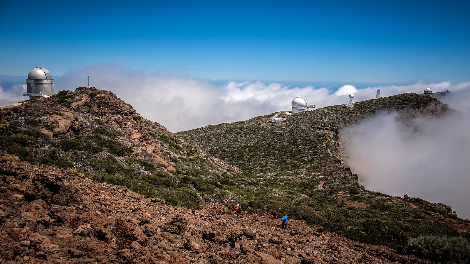 El volcán de La Palma detiene la actividad de los telescopios del Roque de los Muchachos | Ver