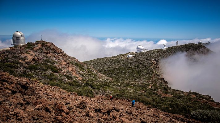 Telediario 1 - El volcán de La Palma detiene la actividad de los telescopios del Roque de los Muchachos