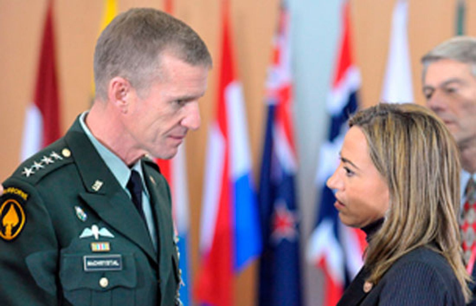 Los ministros de defensa de la OTAN se reúnen en Bratislava, Eslovaquia | Ver