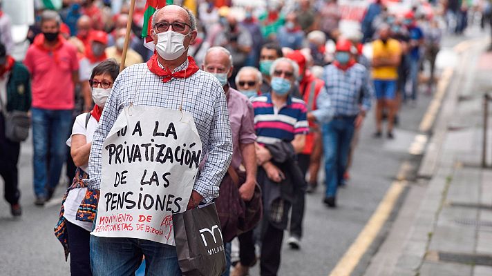 Telediario 2 - Las pensiones, el reto que tiene difícil solución y acapara el 40% de los Presupuestos Generales