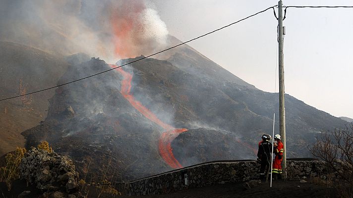 Informativo 24h - La colada liberada tras el derrumbe desplaza bloques del tamaño de casas y provoca temor en los vecinos