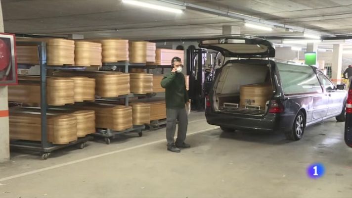 L'Informatiu - L'empremta de la pandèmia a Barcelona