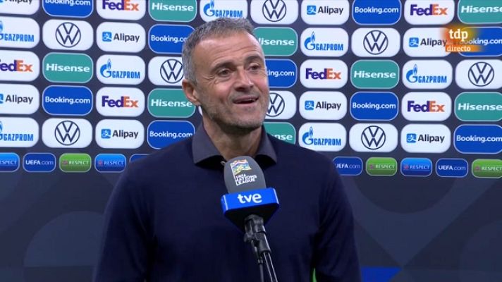 Fútbol - Luis Enrique: "Hemos jugado de tú a tú a la mejor del mundo"