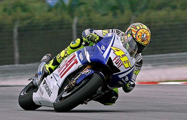  - Rossi marca distancias