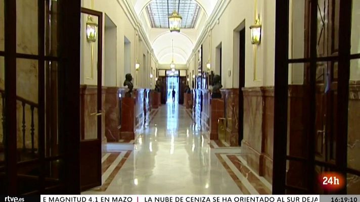 Parlamento - El TC anula la suspensión de la actividad en el Congreso