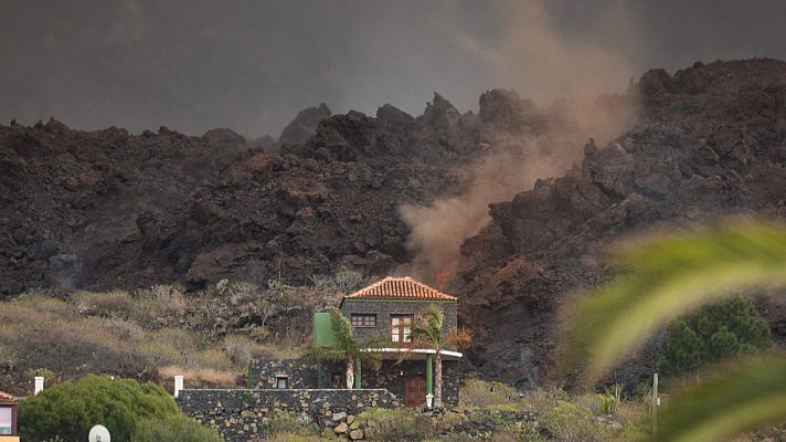 Telediario 1 - Empeora la situación en el norte de la montaña de Todoque tras el derrumbe del cono volcánico