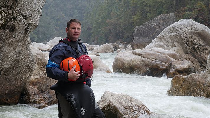 Expedición con Steve Backshall - Bután, agua blanca