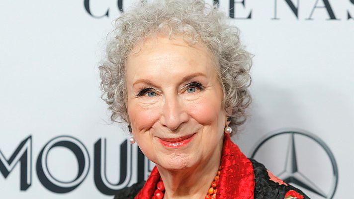 Telediario 2 - Llega 'MaddAddam', la trilogía distópica de Margaret Atwood