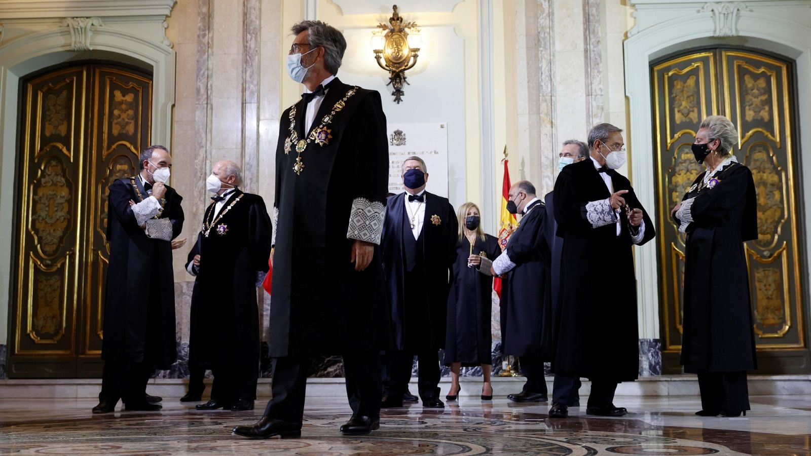 Los Presupuestos incluirán becas para el acceso a la judicatura - Informativo 24h | Ver