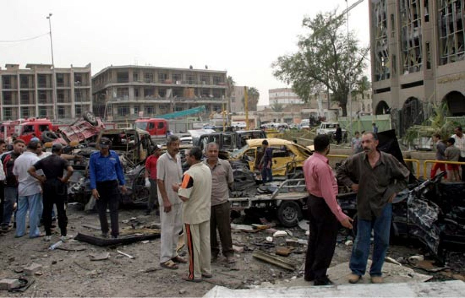 Telediario fin de semana en cuatro minutos - 25/10/09 | Ver