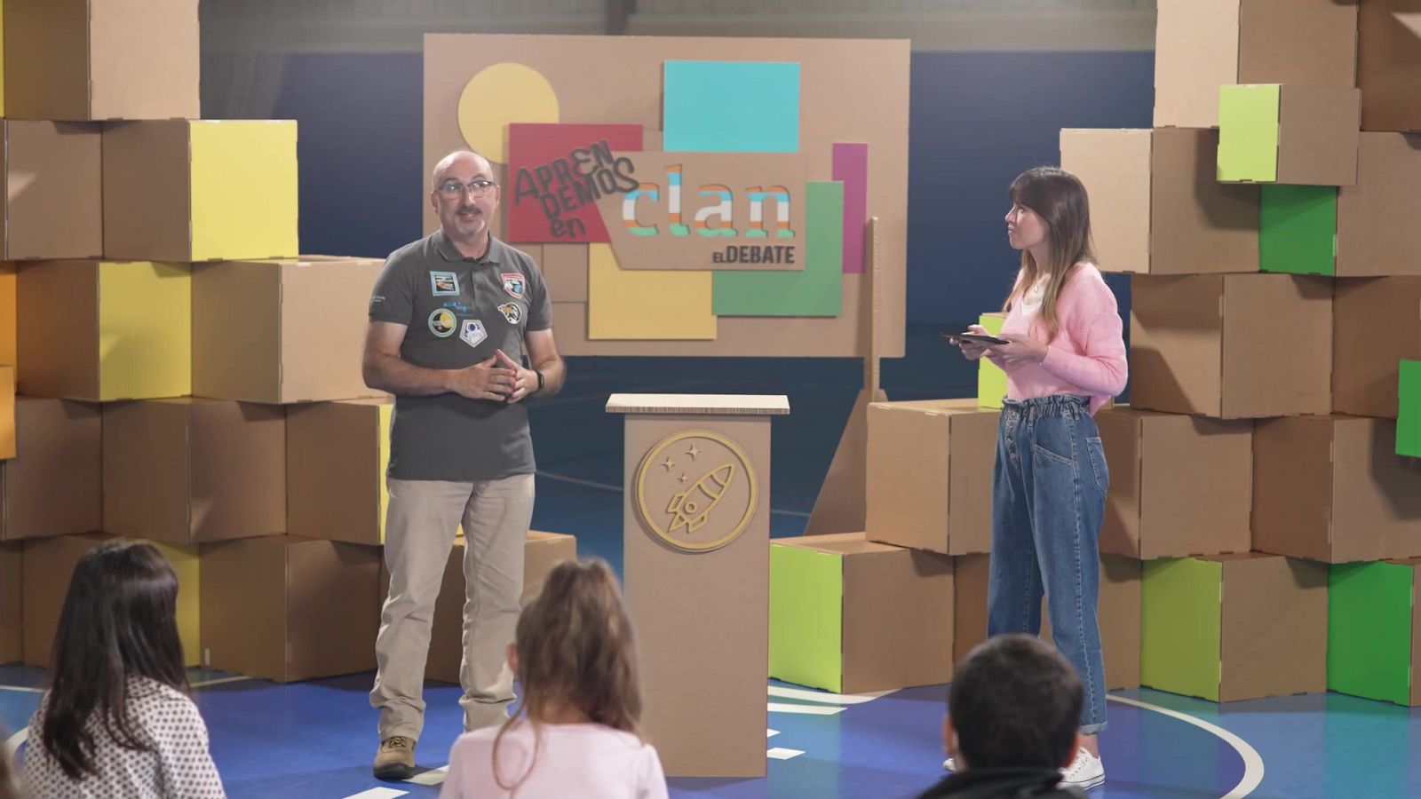 ¿De quién es el espacio? - Aprendemos en Clan. El debate | Ver