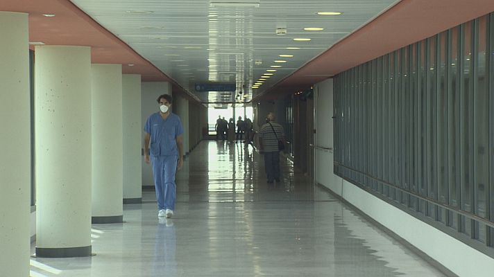 Informatiu Balear - Un estudio revela que hay más coronavirus en los pasillos que en las habitaciones de los hospitales