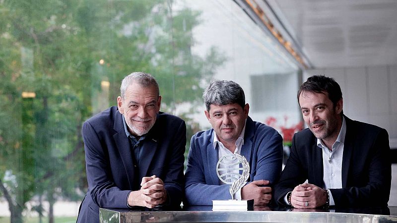 Carmen Mola gana el Premio Planeta 2021 por su novela 'La bestia' y se desvela su identidad secreta | Ver