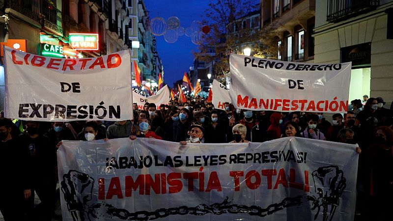 Manifestación antisistema en Madrid para protestar por las "leyes represivas del estado"- RTVE.es | Ver