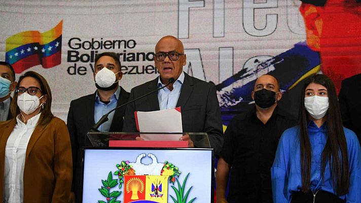 Informativo 24h - El Gobierno venezolano interrumpe el diálogo con la oposición tras la extradición de Álex Saab a Estados Unidos