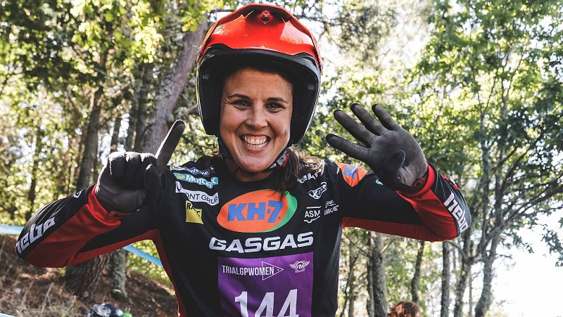Laia Sanz conquista su sexto Mundial de enduro