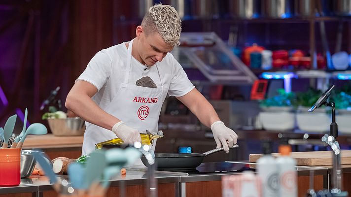 MasterChef Celebrity - Terceras personas entre la relación de Eduardo y Arkano