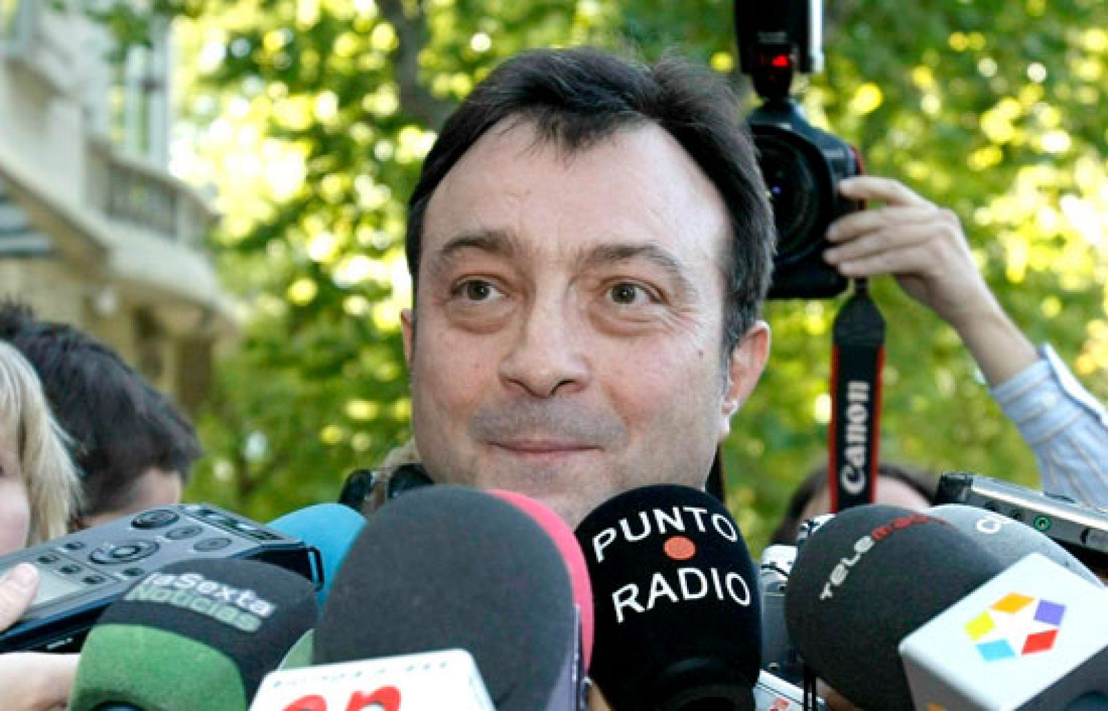 Una entrevista de Manuel Cobo en El País provoca polémica en el PP madrileño | Ver