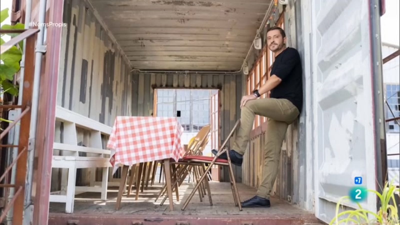 Agustín Gómez parla amb Anna Cler a Noms Propis