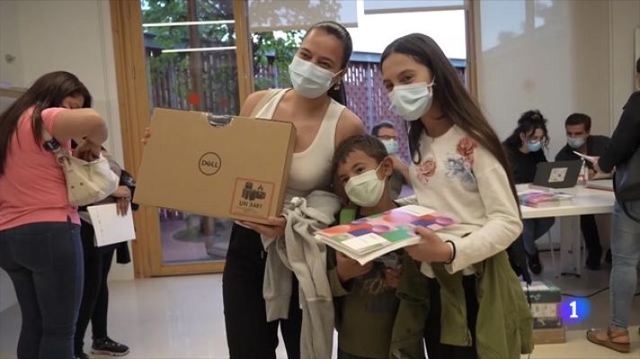 L'Informatiu - Prova pilot per reduir la bretxa digital