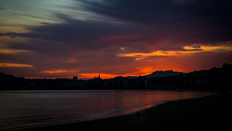 Cielo poco nuboso y temperaturas sin cambios para hoy