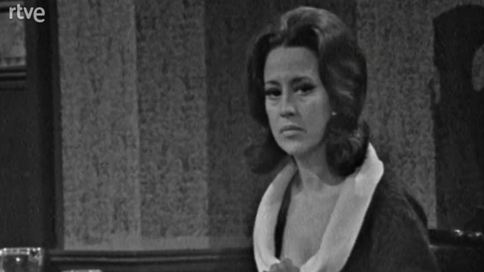 Estudio 1 - Mesas separadas - Estudio 1 | Ver