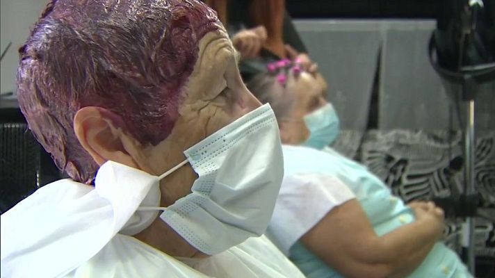 Aquí hay trabajo - La furgo-pelu