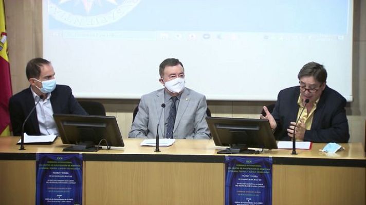 Universo UNED - Seminario Teatro y Poesía en los inicios del siglo XXI.