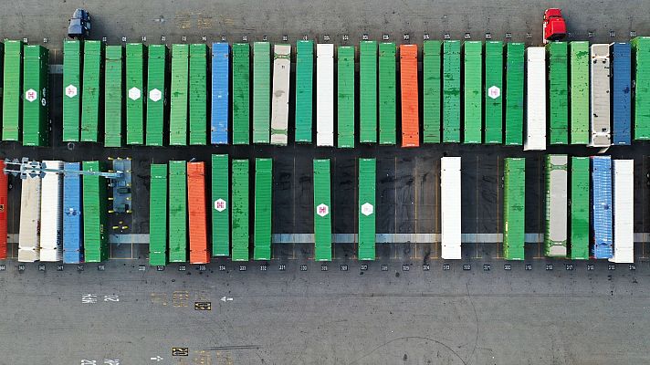 Telediario 1 - El atasco del comercio mundial amenaza la campaña de Navidad