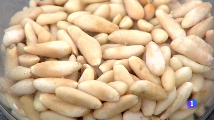 L'Informatiu - Pinyons a preu d'or