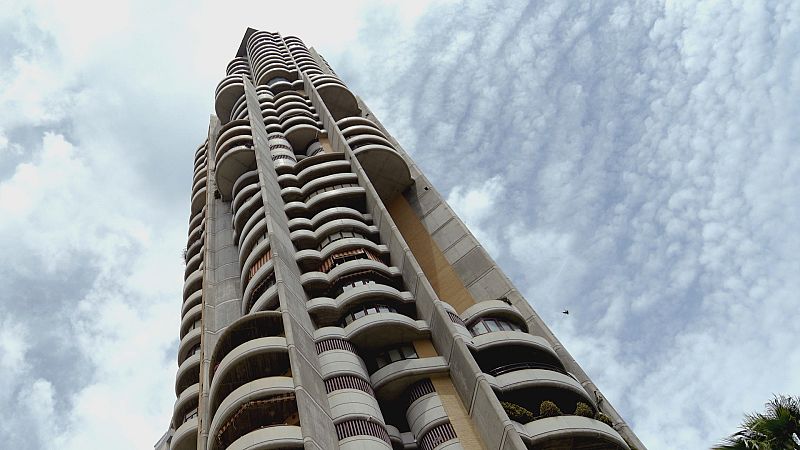Escala humana - L�neas en el cielo - ver ahora