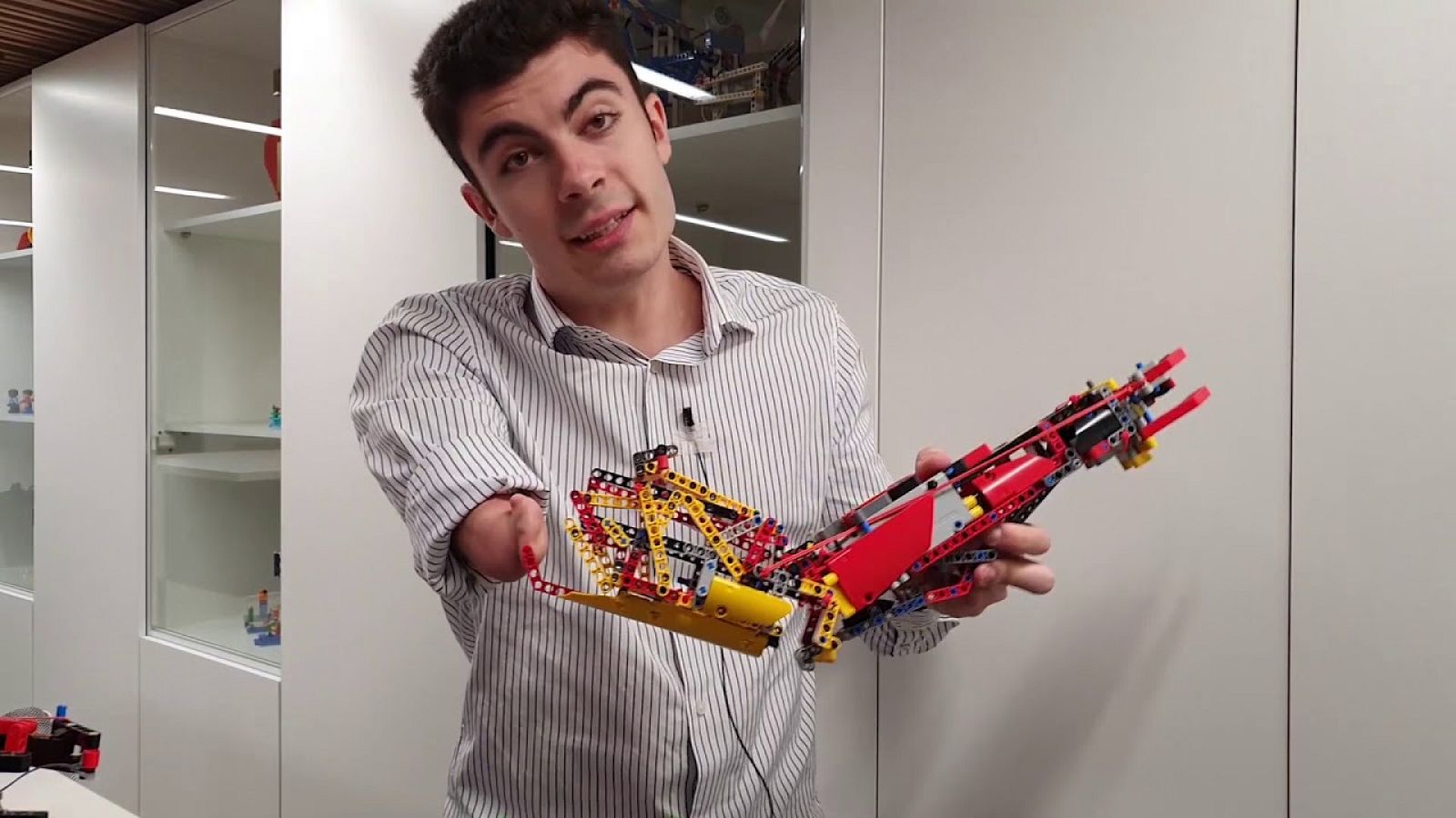 Hand Solo. Las prótesis con piezas Lego