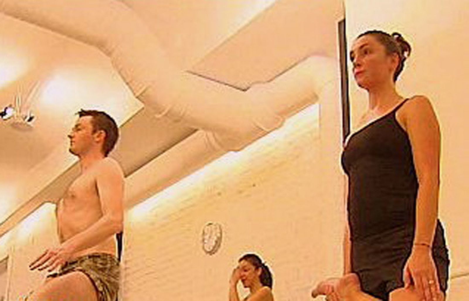 España Directo - Yoga a 40 grados | Ver