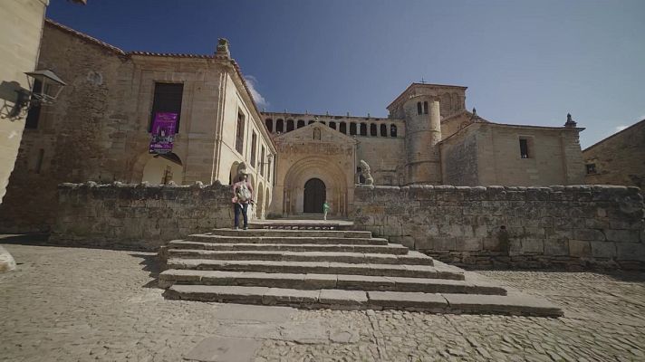 Un país mágico - Colegiata de Santa Juliana